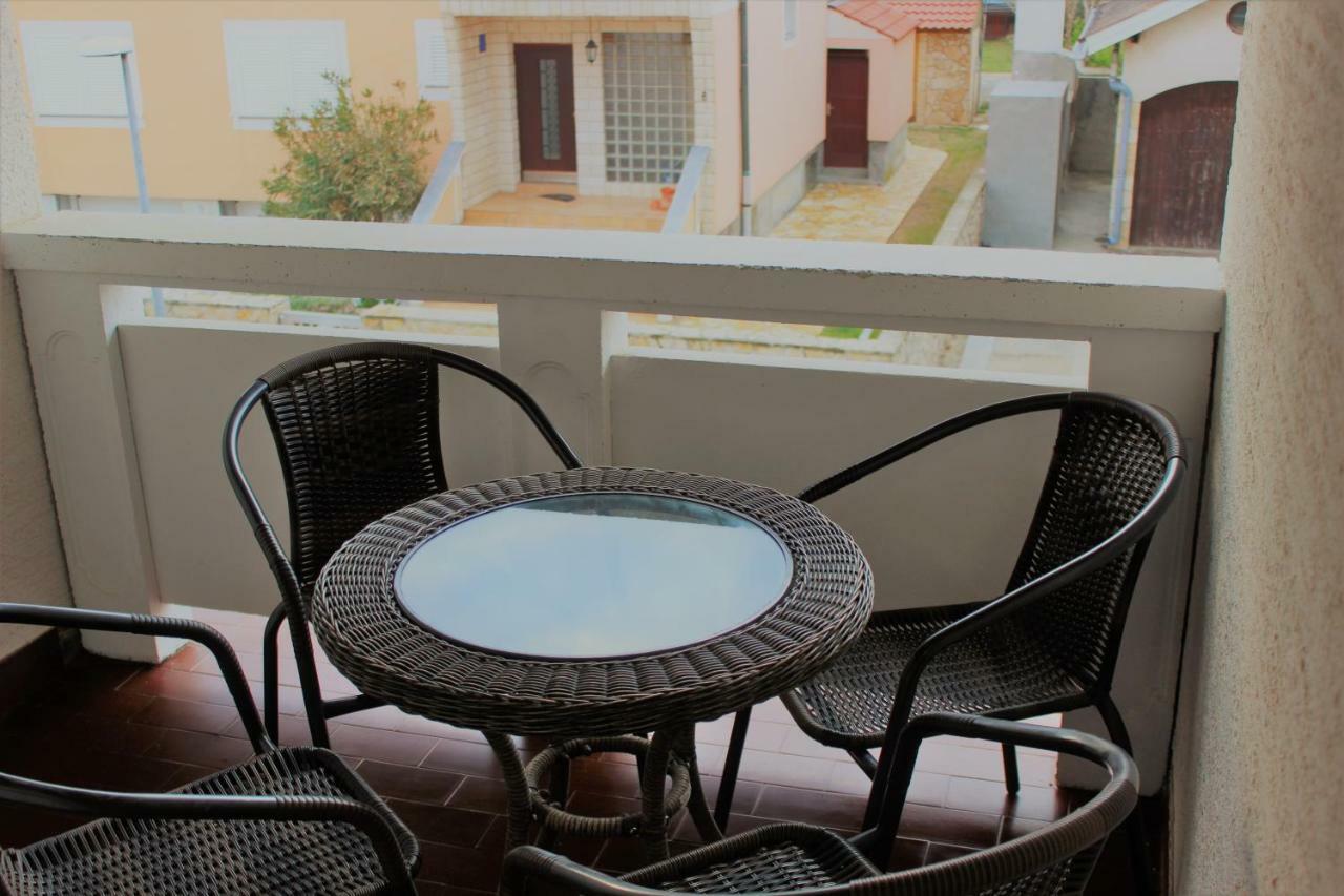 Apartment Bonaca Нин Екстериор снимка